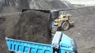 Caterpillar 992G Wheel Loader Loading Trucks With One Pass - Sotiriadis/Labrianidis Mining Works