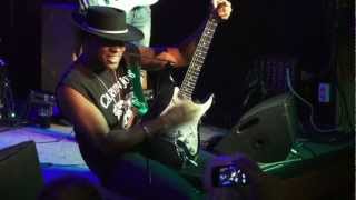 Carvin Jones 