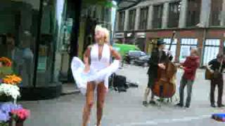 Cigdem Yorgancioglu Hicran  Marilyn Monroe Latvia Letonya 2011 RIGA